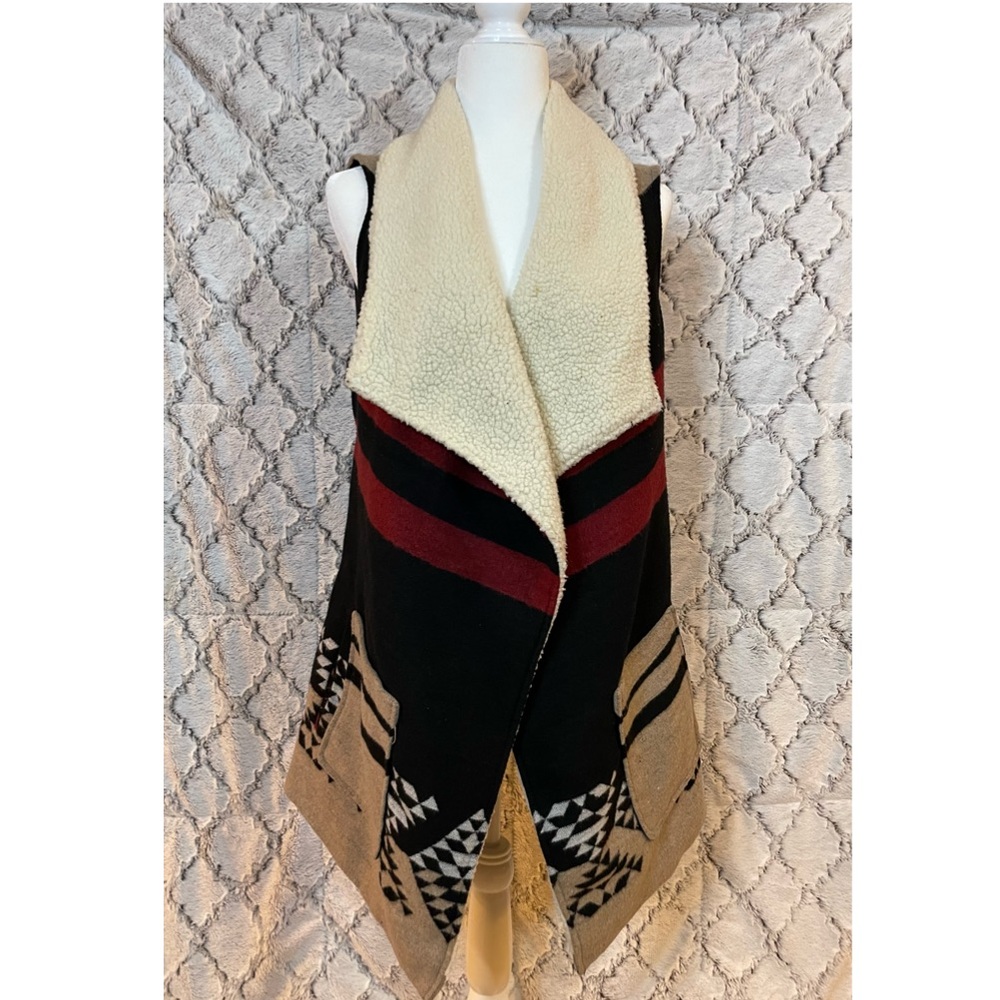 Me Jane Aztec Print Wool Vest